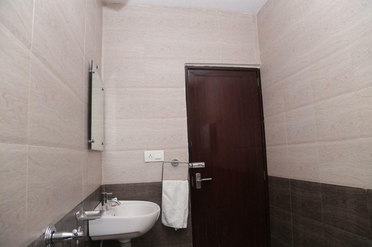 Kodavath Regency Alwaye Exterior photo